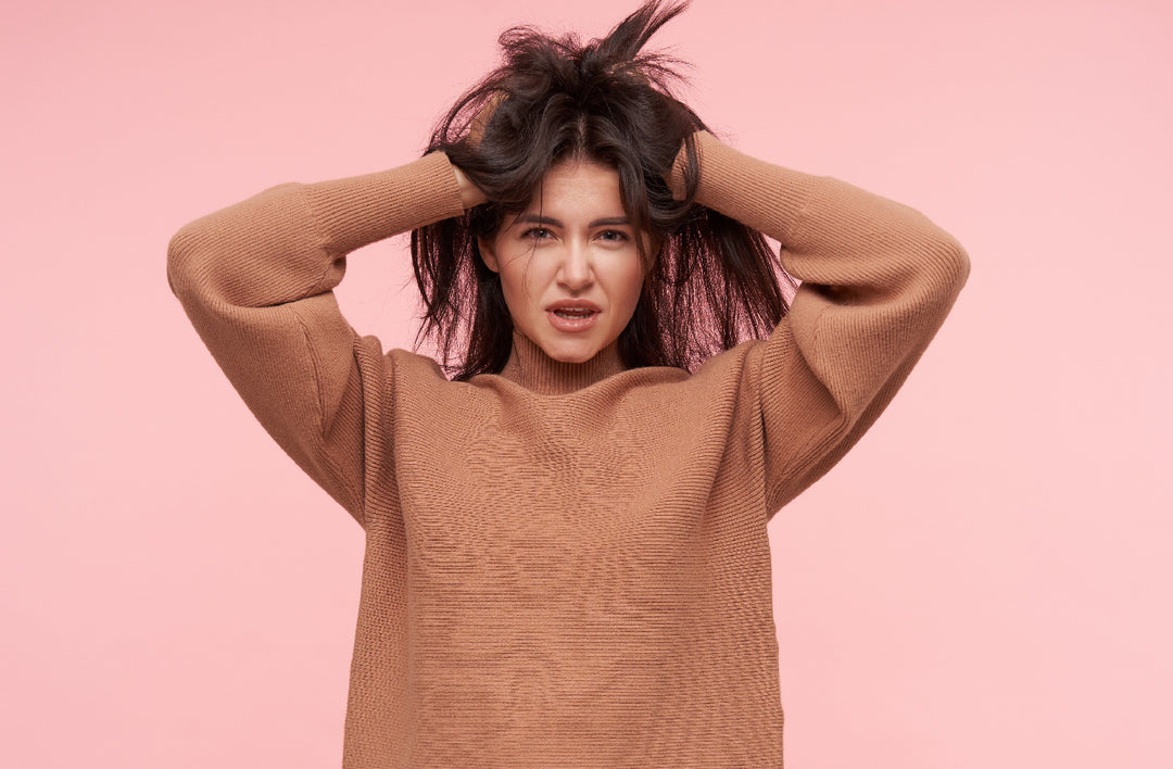 أسباب تساقط الشعر ونصائح للحد من التساقط