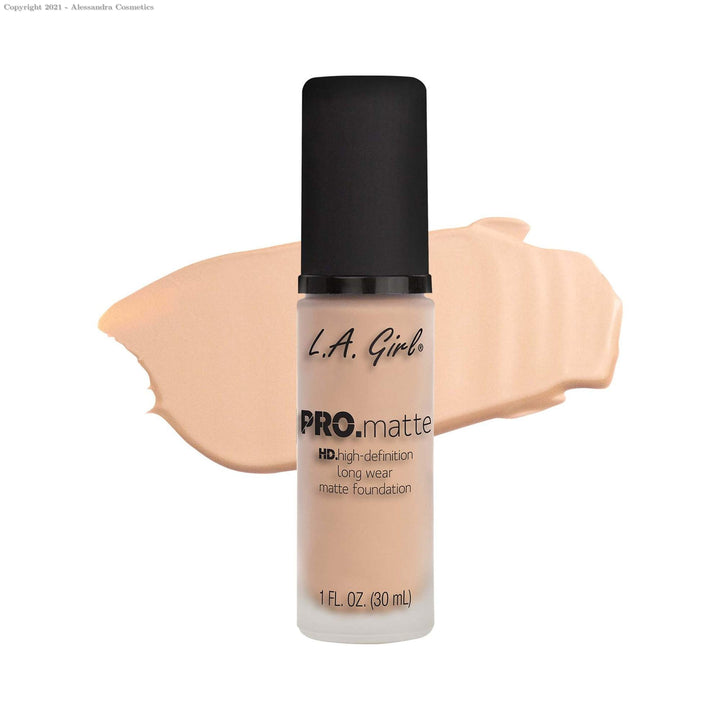 L.A Girl l Pro Matte Foundation - 30ml | ال ايه كيرل كريم أساس مات - 30 مل
