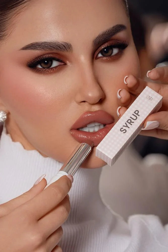 Nora Bo Awadh Creamy Lipstick - 2.5g | نوره بو عوض احمر شفاه كريمي - 2.5 غ