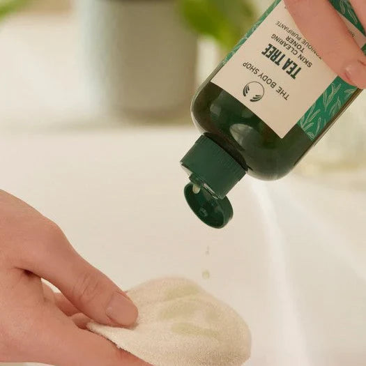 The Body Shop Tea Tree Skin Clearing Toner - 400ml | ذا بودي شوب تونر بخلاصة شجرة الشاي - 400 مل