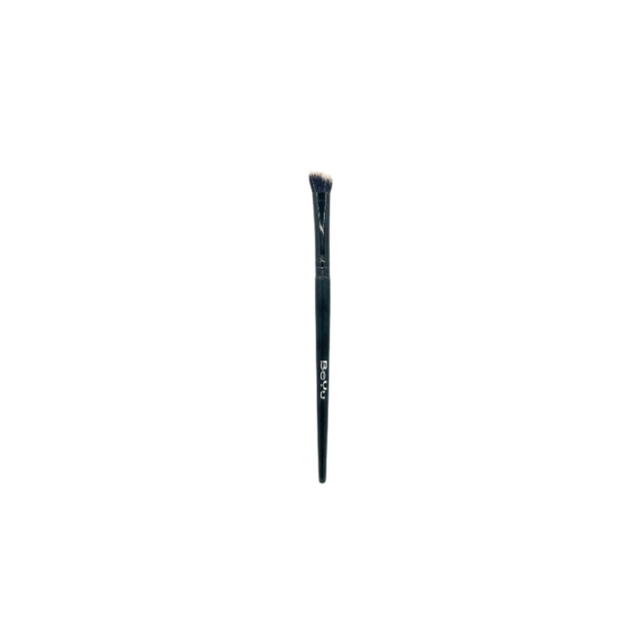 BeYu Medium Angled Eyeshadow Brush No. 007 | بيو فرشاة ظلال العيون المتوسطة الزاوية رقم 007