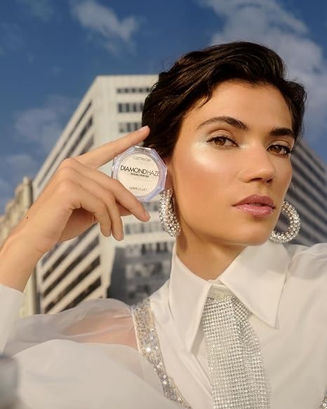 Catrice Diamond Haze Highlighter - 6g | كاتريس هايلايتر - 6 غرام