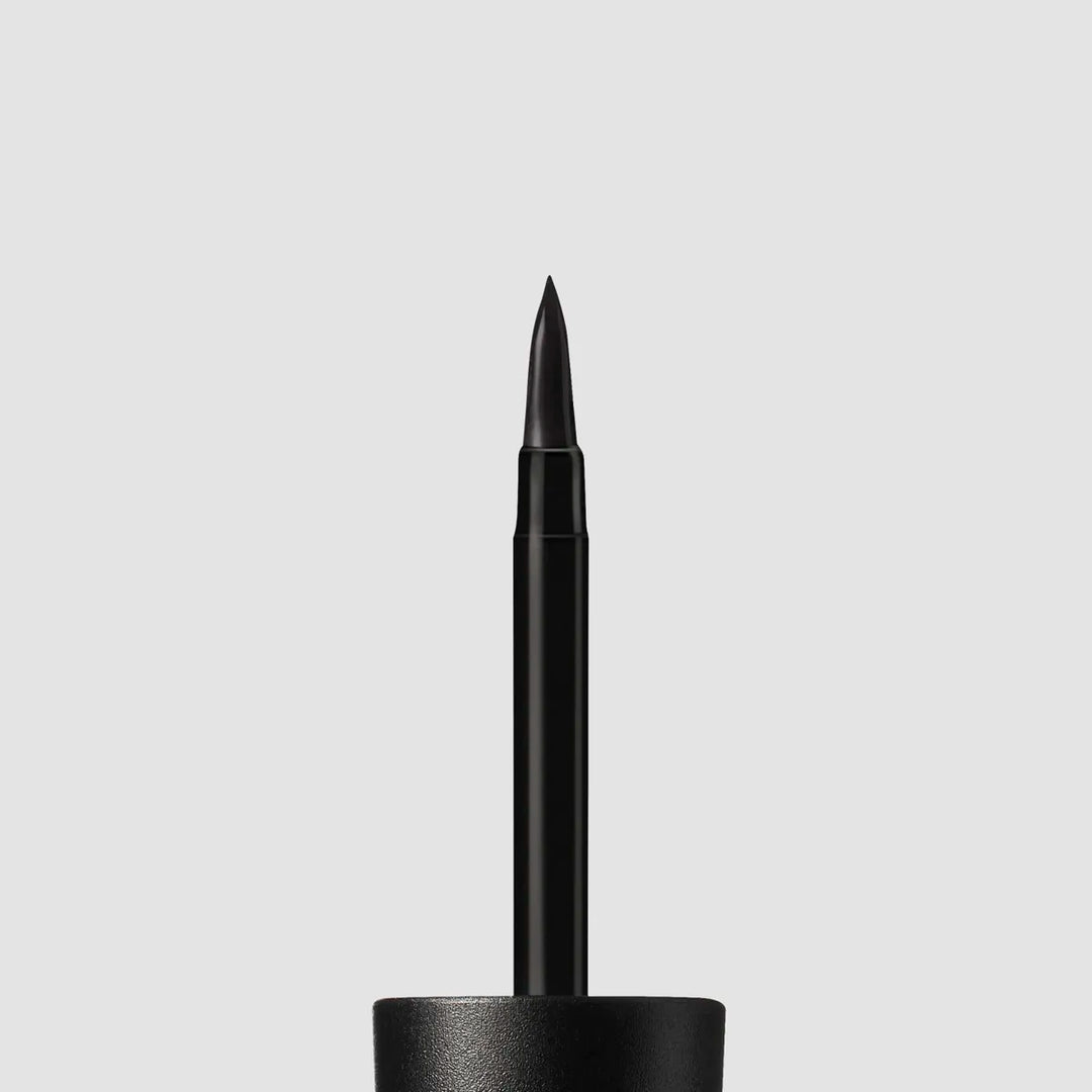 IsaDora, Colorful Eyeliner Matte - 2.5ml | ايزادورا آي لاينر ملون مات - 2.5مل