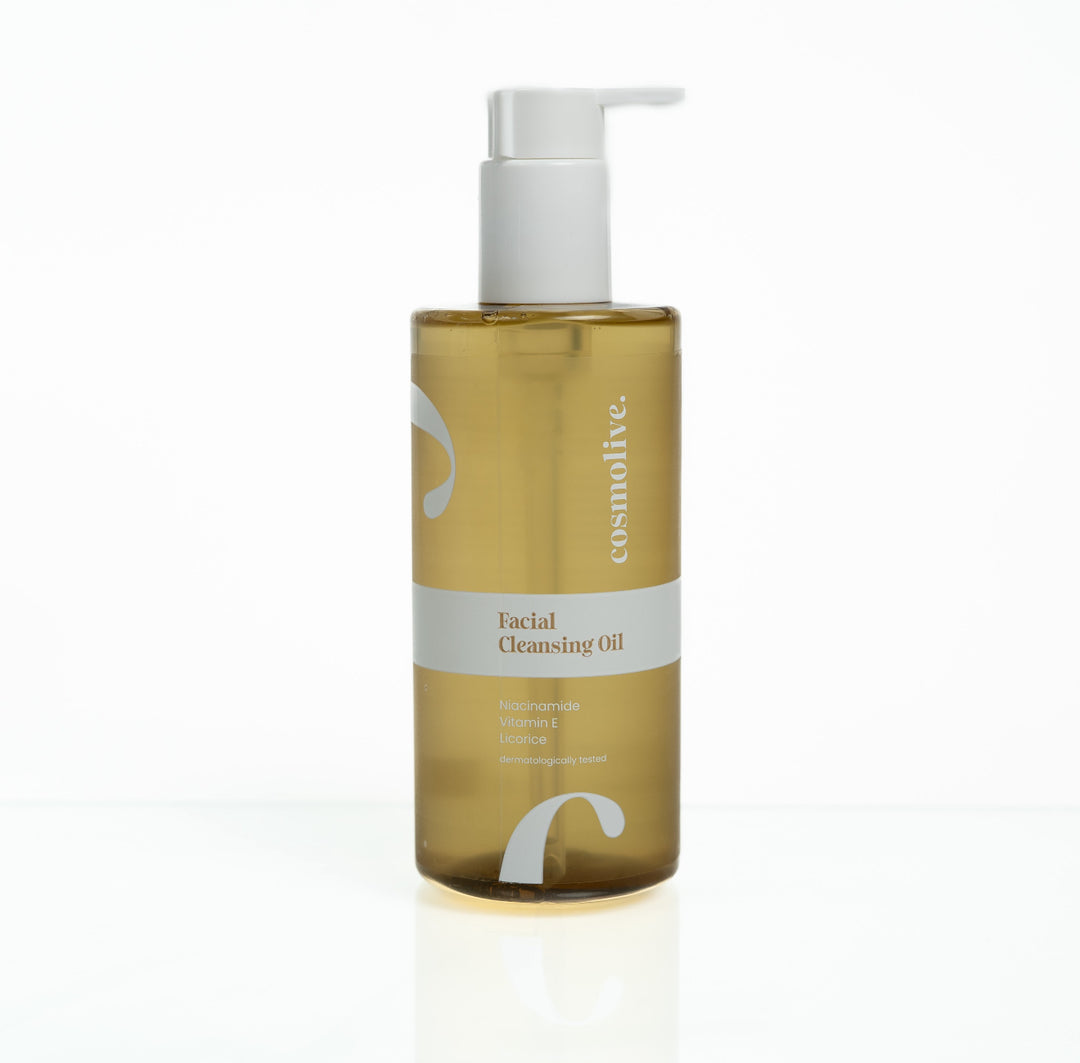 cosmolive Facial Cleansing Oil Niacinamide Vitamin E - 300ml | كوزمو لايف غسول زيتي بالنياسيناميد والفيتامين اي - 300 مل