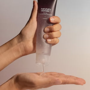 Haruharu Wonder - Black Rice Triple AHA Gentle Cleansing Gel Unscented - 100ml | هاروهارو وندر غسول لطيف على البشرة بخلاصة الأرز الاسود - 100 مل