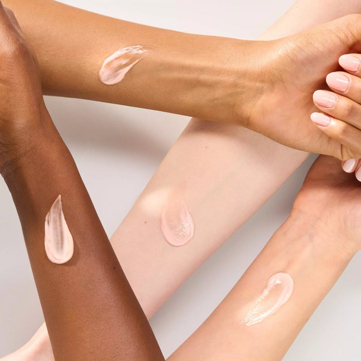 Essence Silky Blur Poreless Primer - 30ml | ايسنس برايمر لتغطية المسام - 30 مل