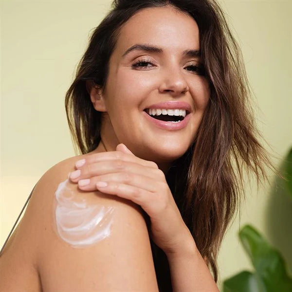 AVON Care Cocoa Nourishing Multipurpose Cream - 400ml |أفون كير كريم كاكاو مغذّي متعدد الاستخدامات - 400 مل