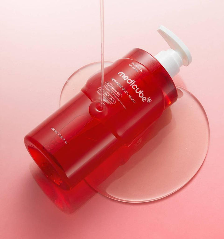 medicube Red Acne Body Wash - 400ml | ميدي كيوب غسول الجسم للعناية بالبشرة المعرضة للحبوب – 400 مل