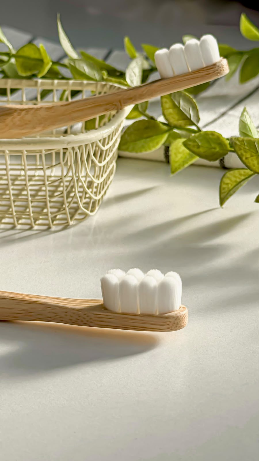 Mura Bamboo Toothbrush With Microfiber Bristles | مورا فرشة الاسنان بشعيرات مايكروفايبر
