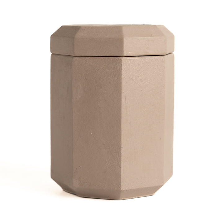 LAMSA Lancome scented candle. In a fully handcrafted concrete box.205g - 205g | شمعة لمسة معطرة من لانكوم في علبة كونكريت مصنوعة يدويًا بالكامل. 205 غرام