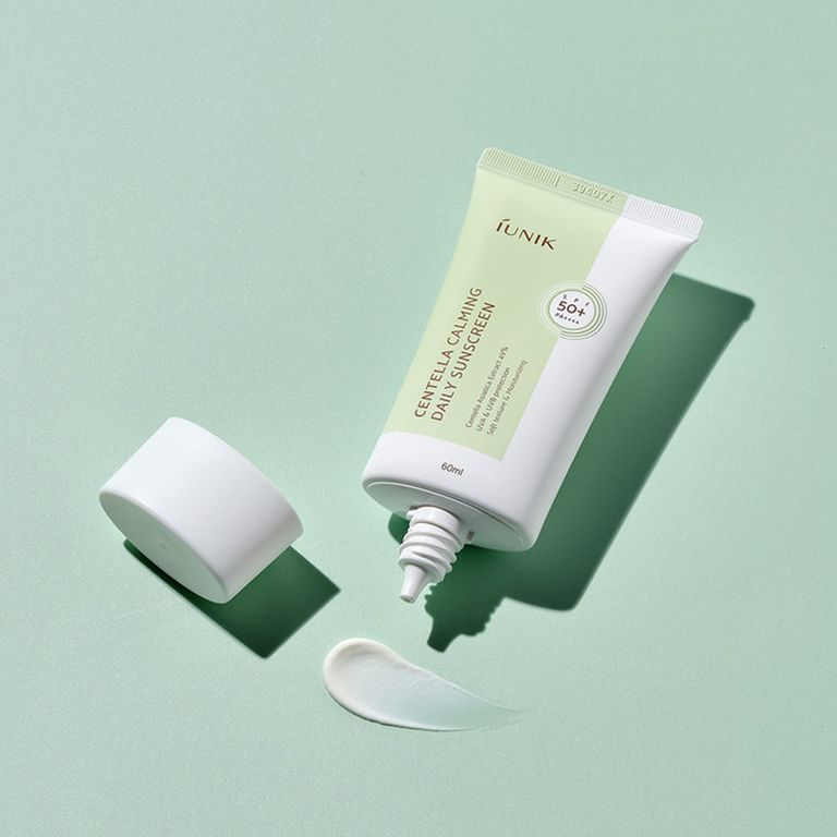 iUNIK Centella Calming Daily Sunscreen - 60ml | ايونيك واقي شمسي بخلاصة السنتيلا مهدئ للبشرة - 60 مل