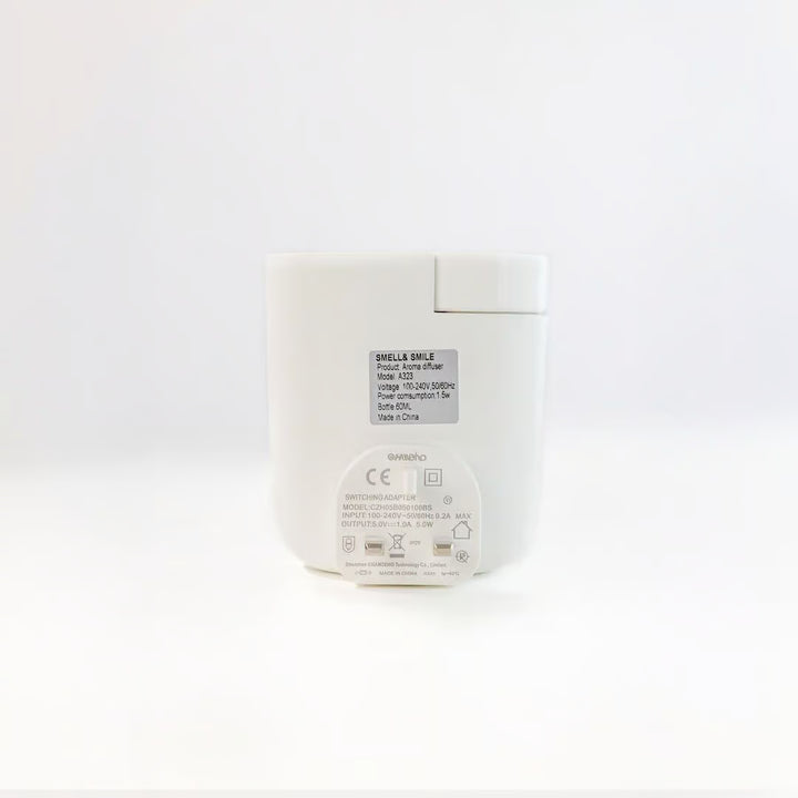 Smell & Smile Scent Diffuse White | سميل سمايل معطر جو باللون الأبيض
