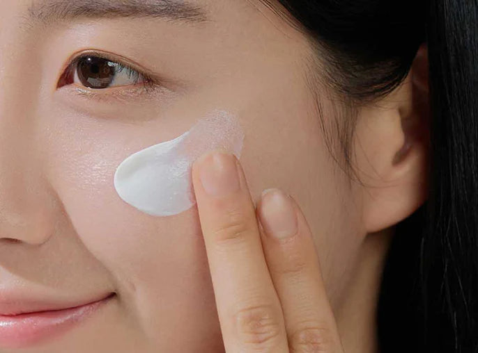 SKIN1004 Air-Fit Suncream Light Spf30 - 50ml |  سكين1004 كريم واقي شمسي خفيف على البشرة Spf30 - 30 مل