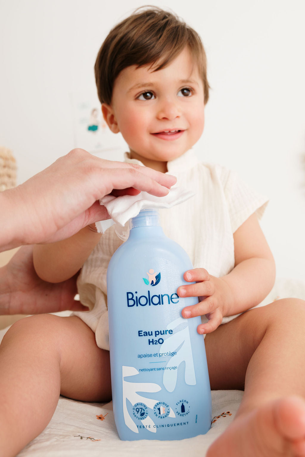 Biolane Pure H2O Eau Pure - 350mL | بيولان بيور– ماء نقي لتنظيف البشرة – 350 مل