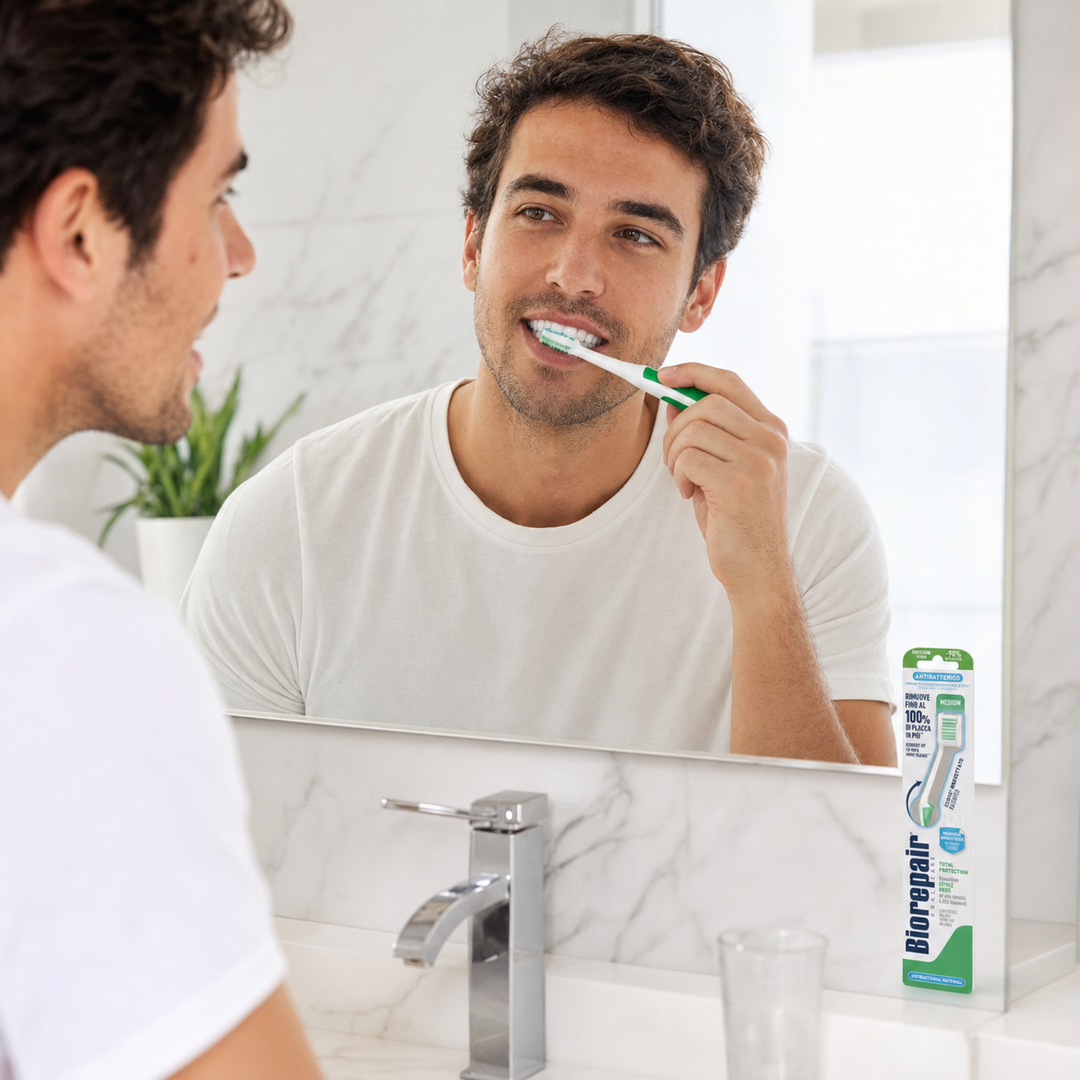 Biorepair Antibacterial Toothbrush Medium | بايوريبير فرشاة أسنان بحجم وسط