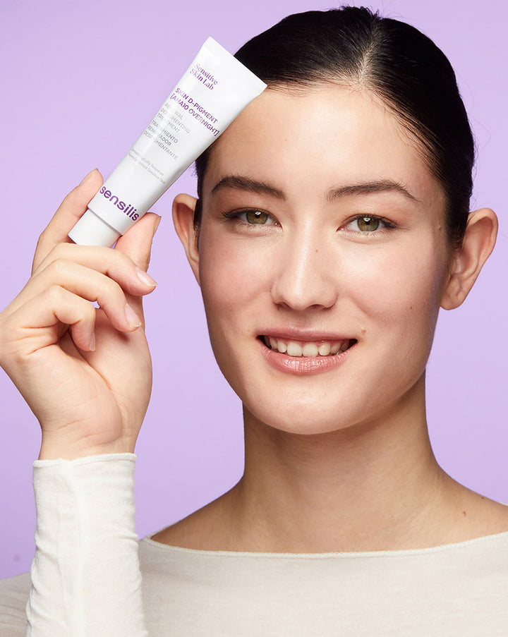 Sensilis Skin D-pigment [aha10 Overnight] Renewal Depigmenting Treatment - 30ml | سينسيليس علاج ليلي مجدد ومزيل للتصبغات – 30 مل