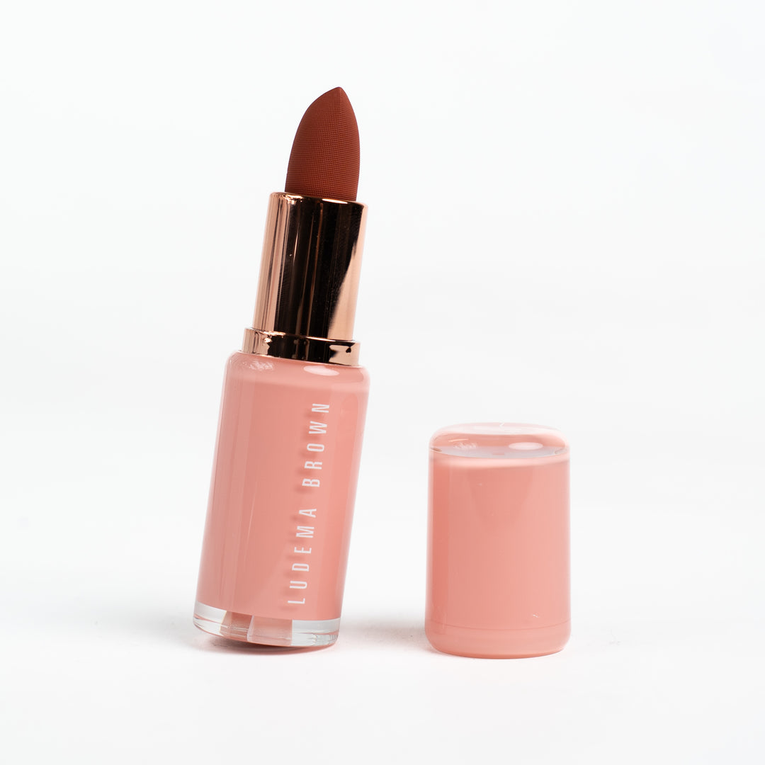 LUDEMA BROWN Matte Lipstick - 3.8 g | لوديما براون احمر شفاه مات - 3.8 غ