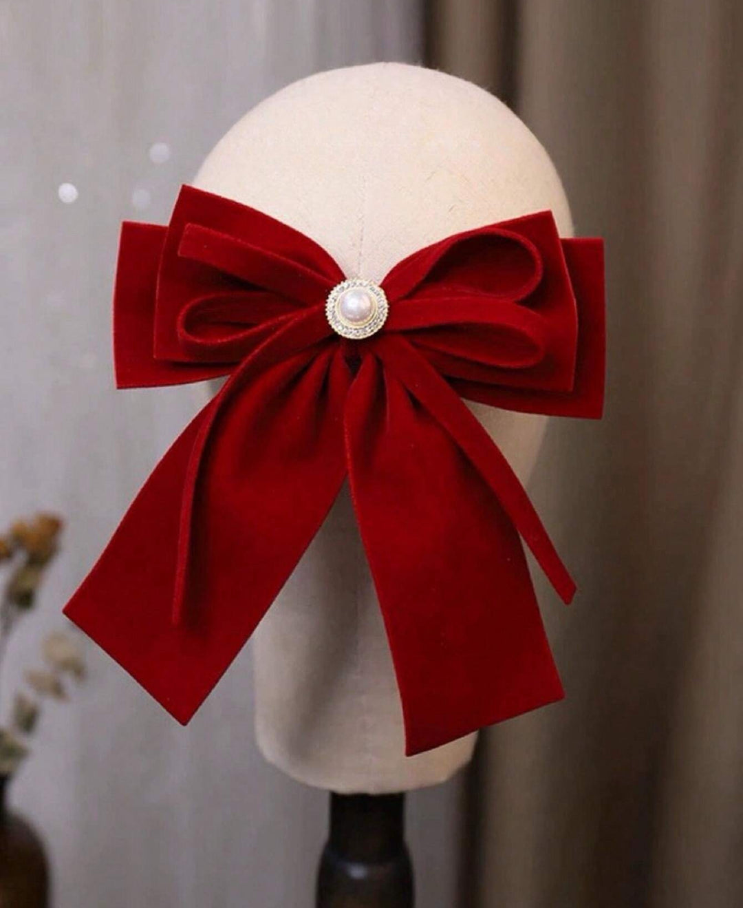 Bow Hair Clips - 1pcs | ربطة شعر فيونكة مخملية باللون الأحمر - قطعة