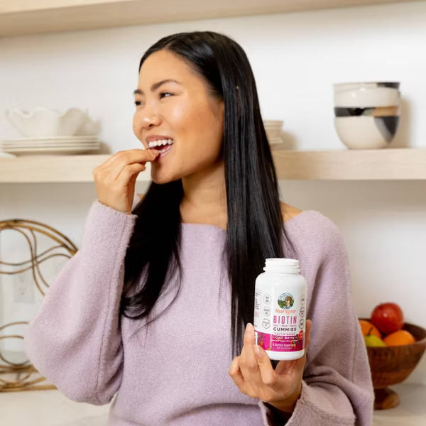 Mary Ruths Biotin Skin Nail Hair Health Gummies - 60 Gummies | ماري روث غاميز بيوتين للبالغين للعناية بصحة الشعر والاظافر - 60 غاميز