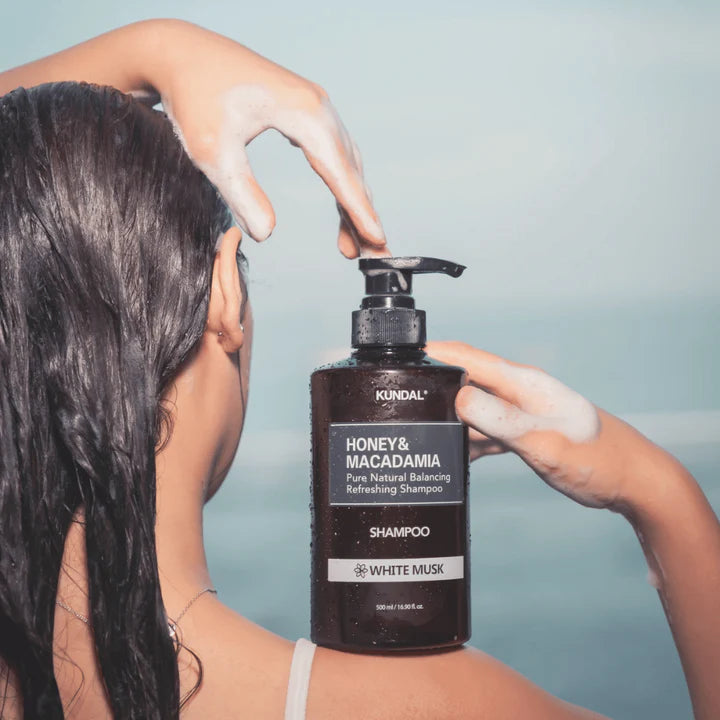 Kundal Honey & Macadamia Shampoo White Musk - 500ml | كوندال شامبو بالعسل وجوز المكاديميا وبرائحة المسك - 500 مل