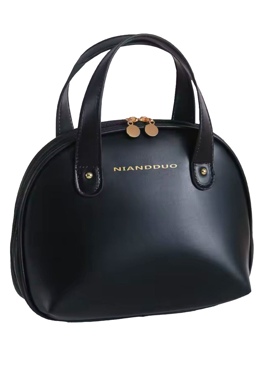 Large leather bag | حقيبة لتخزين المكياج