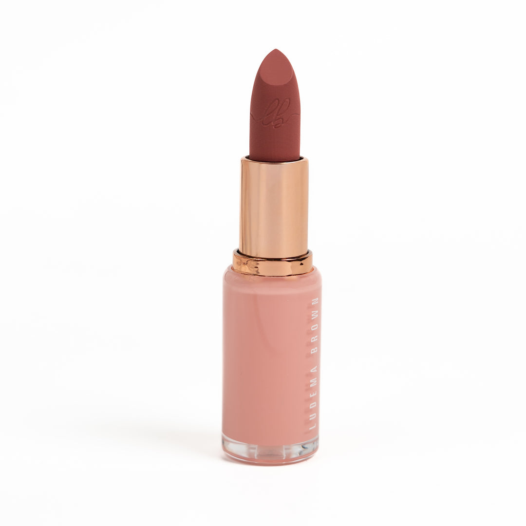 LUDEMA BROWN Matte Lipstick - 3.8 g | لوديما براون احمر شفاه مات - 3.8 غ