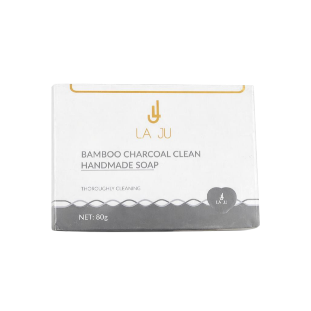 La Ju bamboo charcoal handmade soap bar in box packaging, thoroughly cleaning formula, net weight 80 g.
