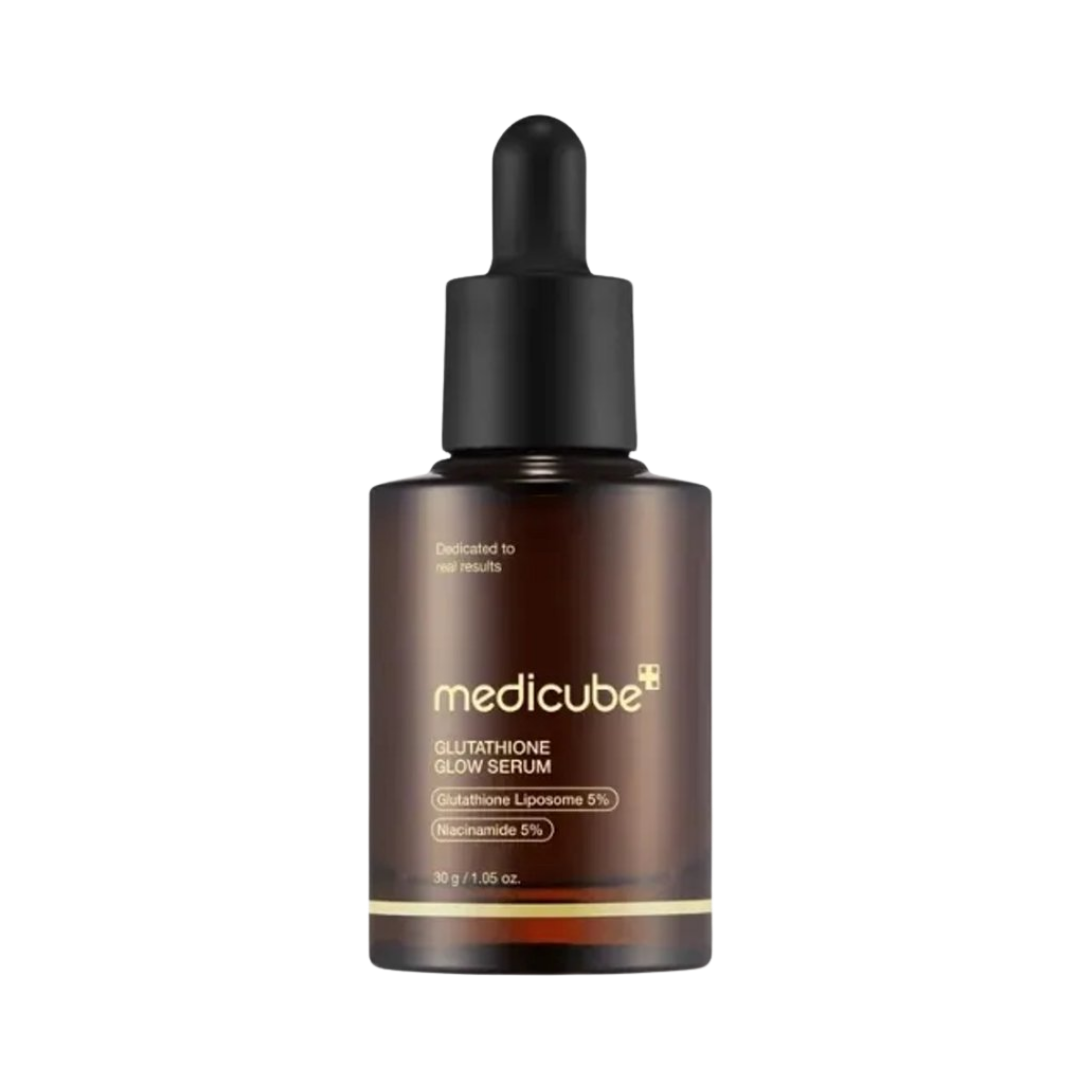 Medicube Glutathione Glow Serum, 30g, with 5% glutathione liposome and 5% niacinamide, in a dark glass dropper bottle.
