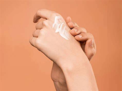 Bionnex Preventiva Tinted Sunscreen Cream SPF50+  - 50ml | بايونيكس واقي شمسي مع لون للبشرة الدهنية والمختلطة - 50 مل