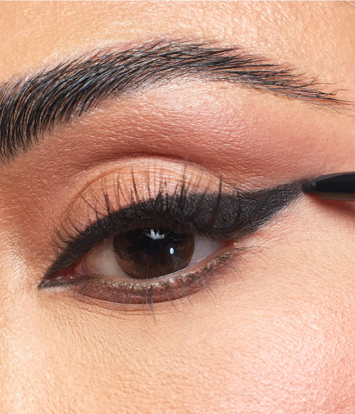 HUDA BEAUTY Creamy Kohl Longwear Eye Pencil - 0.35g | هودا بيوتي قلم كحل كريمي طويل الثبات- 0.35غ
