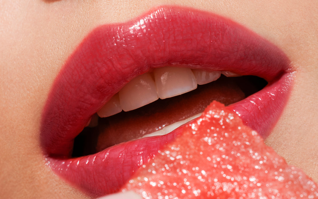 Pupa Pleasure Lip Oil Stylo - 2.5g | بوبا زيت شفاه مرطب ستيك – 2.5 غرام