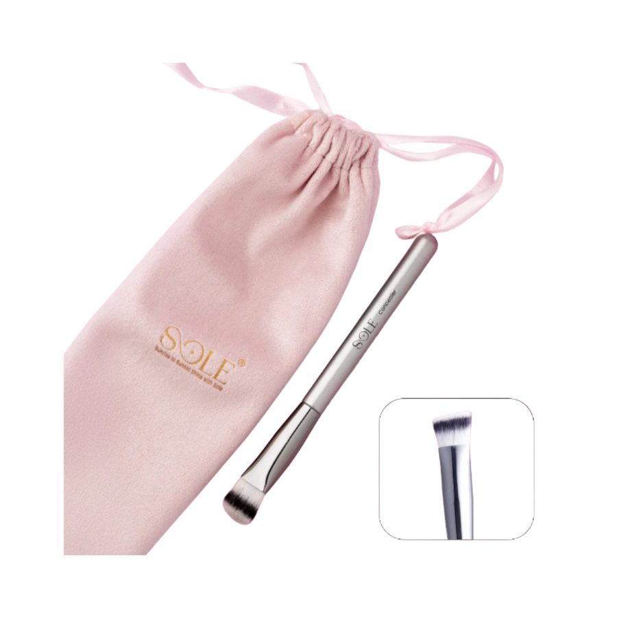 SOLE Contour Brush makeup brush with silver handle and pink storage pouch