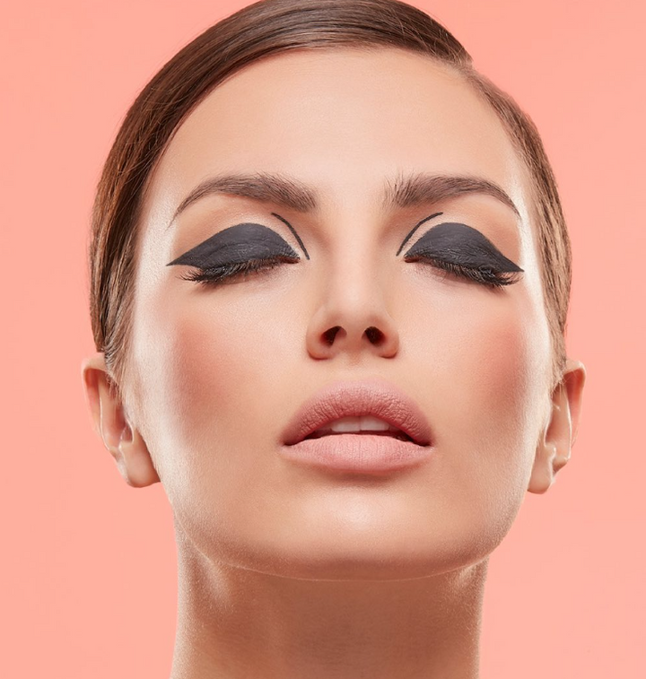 Deborah 24ore Extra Eyeliner Pen Mat | ديبورا ايلاينر مات اكسترا لمدة 24 ساعة