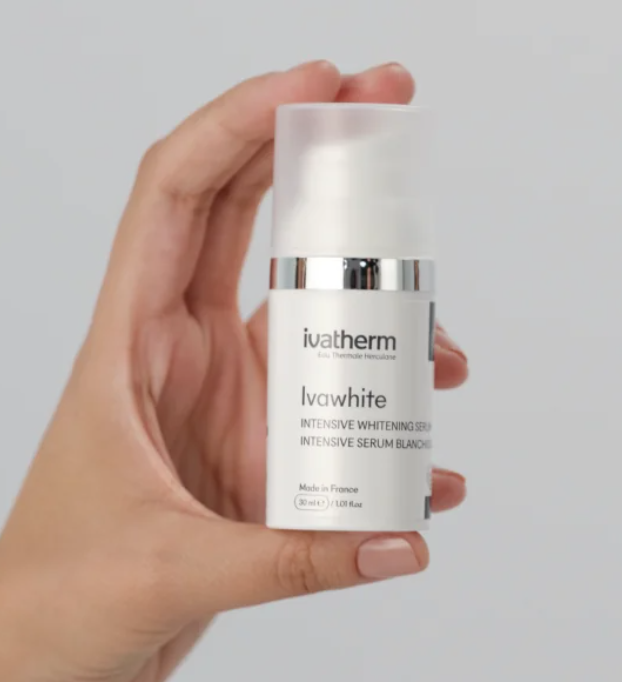 ivatherm Ivawhite Intensive Whitening Serum - 30ml | ايفاثيرم سيروم ﻣﺮﻛﺰ ايفاوايت.يخفف التصبغات و يوحد لون البشرة - 30 مل