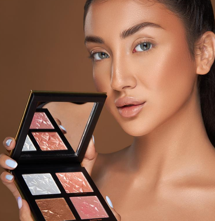 FOR EVER52 The Desert Glow Palette Highlighter - 5.3gx4 | فوريفر52 باليت هايلايتر - 5.3 غرام