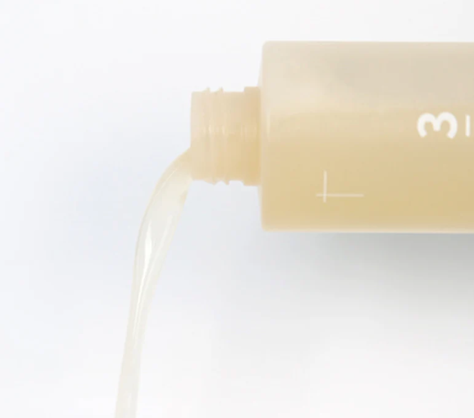 Numbuzin Super Glowing Essence Toner - 200ml | نمبوزين تونر مضيئ للبشرة - 200 مل