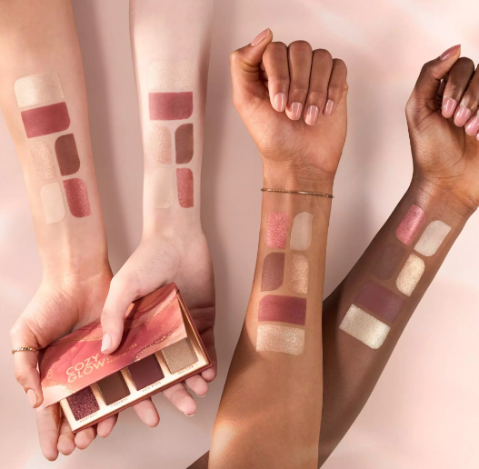 Catrice Cozy Glow Eye & Cheek Palette - 10g | كاتريس باليت ظلال عيون و وجه - 10 غرام