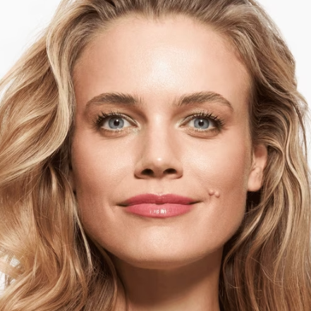 Catrice Super Glue Brow Styling Gel - 4ml | كاتريس جل تصفيف الحواجب - 4 مل