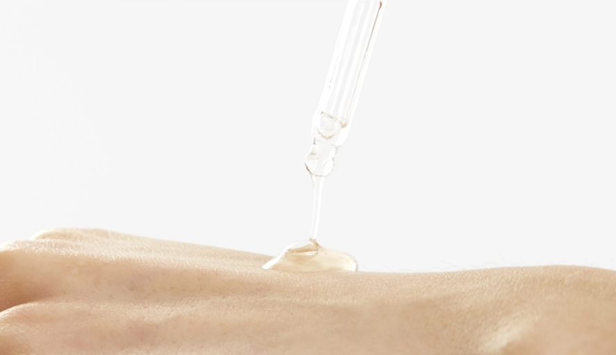 IUNIK Black Snail Restoration Serum - 50ml | ايونيك سيروم الحلزون الأسود المجدد للبشرة - 50 مل