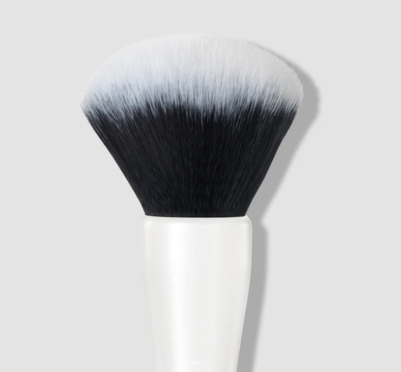 Isadora The Powder Brush | ايزادورا فرشاة بودرة