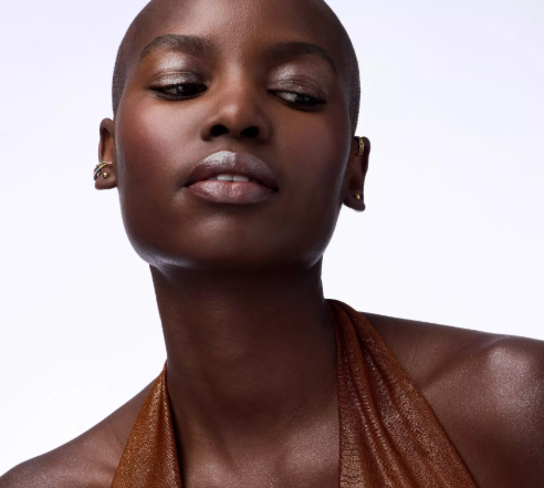 Catrice Diamond Haze Highlighter - 6g | كاتريس هايلايتر - 6 غرام