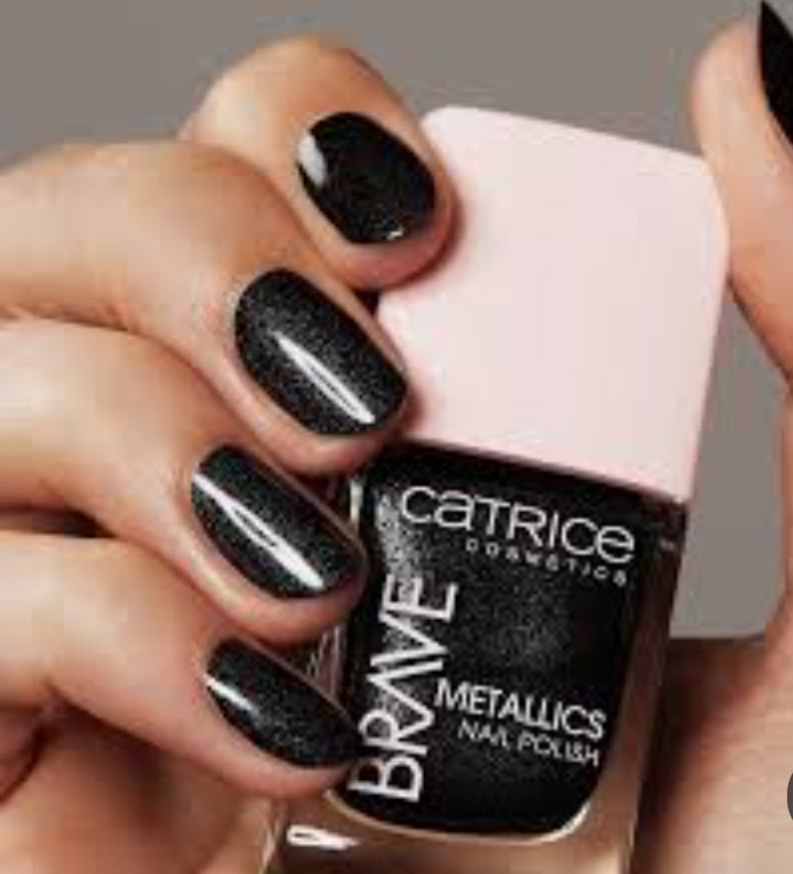Catrice Brave Metallics Nail Polish No.01 |كاتريس صبغ أظافر بريف ميتاليكس رقم 01