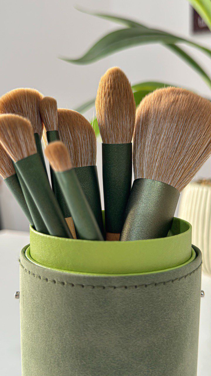 Mura Makeup Brush Set - 10pcs | مورا مجموعة فرش مكياج - 10 قطع