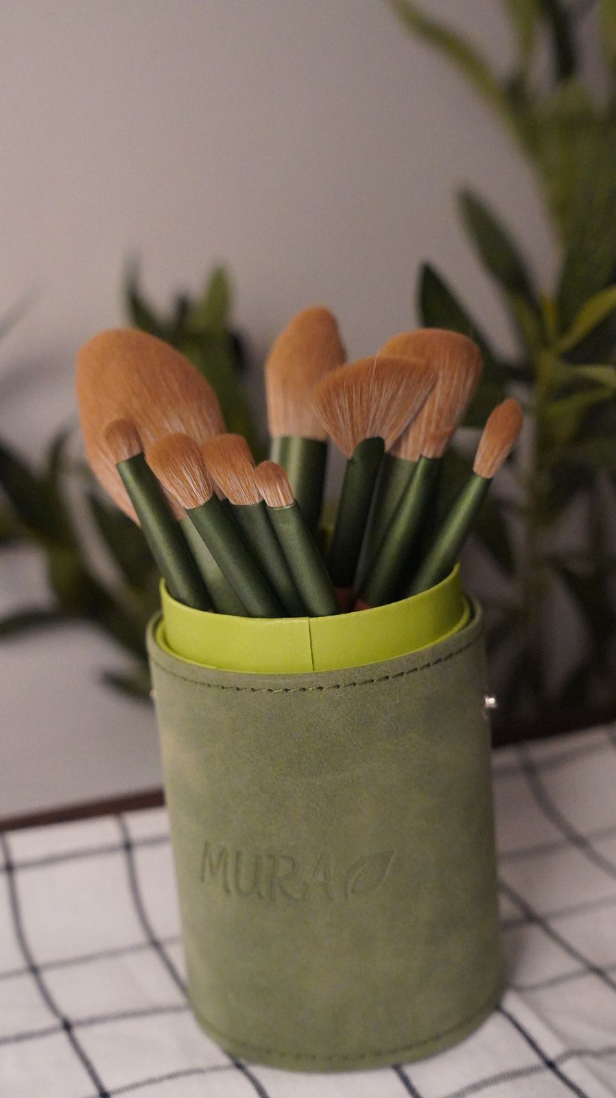 Mura Makeup Brush Set - 10pcs | مورا مجموعة فرش مكياج - 10 قطع