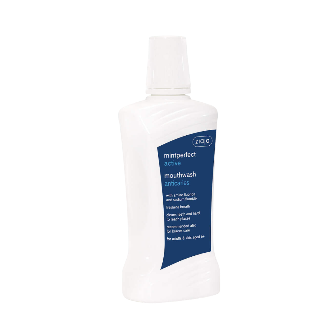 Ziaja Mintperfect Active anticaries mouthwash, 500 ml, white plastic bottle with blue label and screw cap.