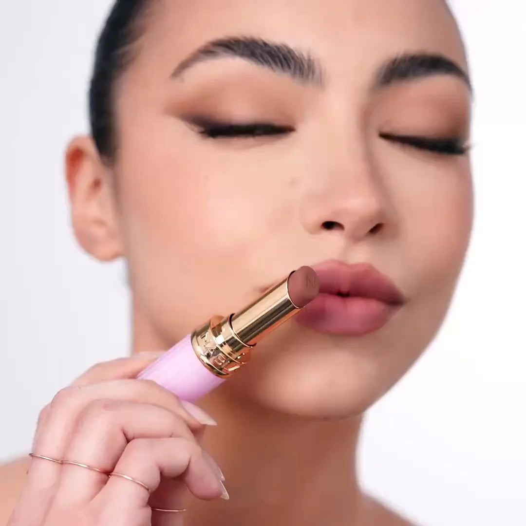 NABLA BEYOND BLURRY LIPSTICK - 3.2g |نبلا أحمر شفاه – 3.2 غرام