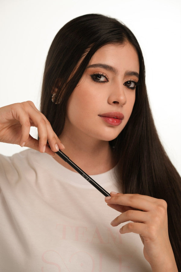 Sole Omen's Ink Black Liquid Eyeliner - 0.5ml | سولي آيلاينر سائل أسود - 0.5 مل