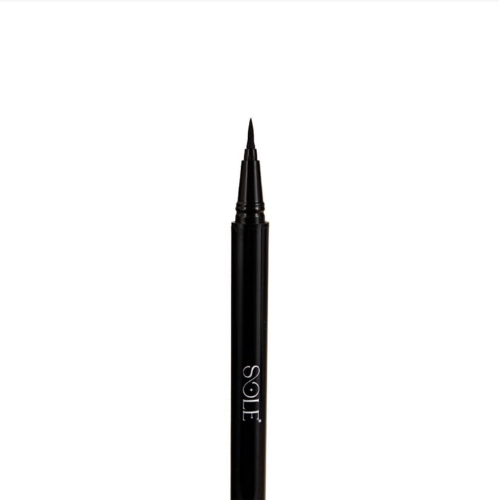 Sole Omen's Ink Black Liquid Eyeliner - 0.5ml | سولي آيلاينر سائل أسود - 0.5 مل