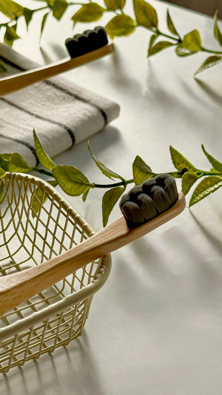 Mura Bamboo Toothbrush With Microfiber Bristles | مورا فرشة الاسنان بشعيرات مايكروفايبر
