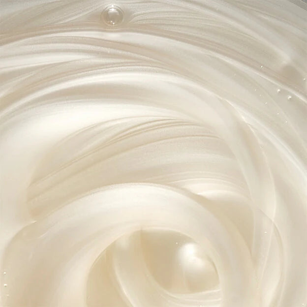 Milk Shake Curl Passion Shampoo - 300ml | ميلك شيك شامبو للشعر كيرلي - 300 مل